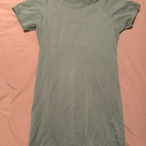 lululemon: blue green swiftly tech top, like new!!